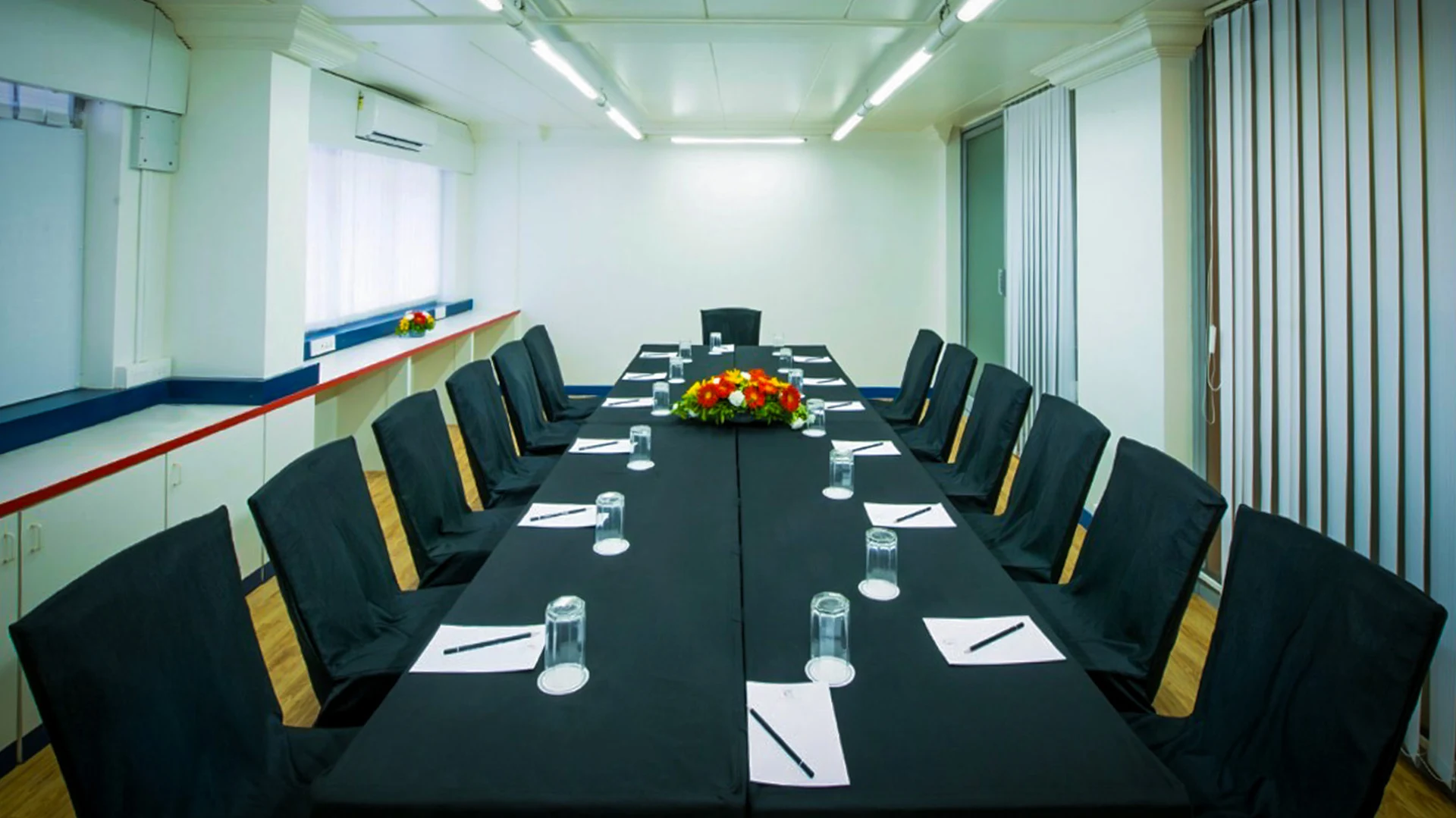 Hotel Shree Panchratna Forum Meeting Room in Pune